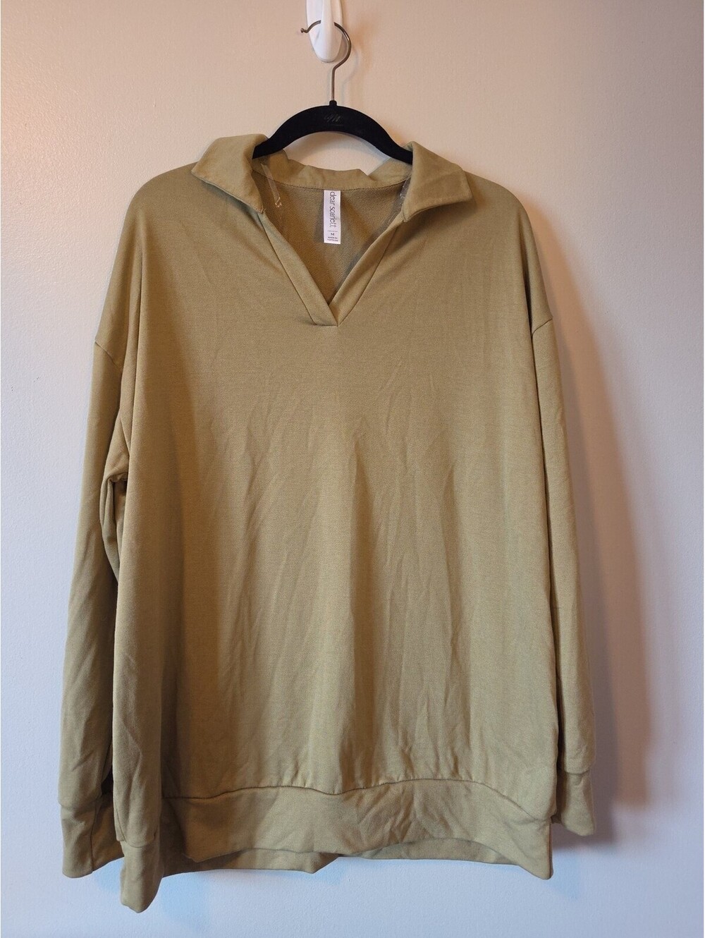 Dear Scarlett light Olive Green lonh sleeve top